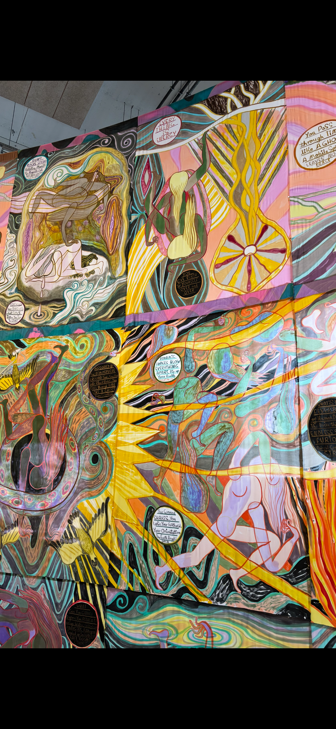 Emma Talbot — Are You a Living Thing (vue), encre et acrylique, 2025